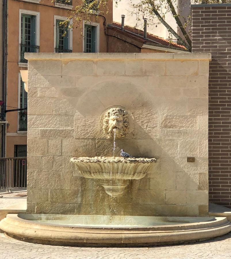 Place De La Mairie, Art Apparts Béziers Exterior foto